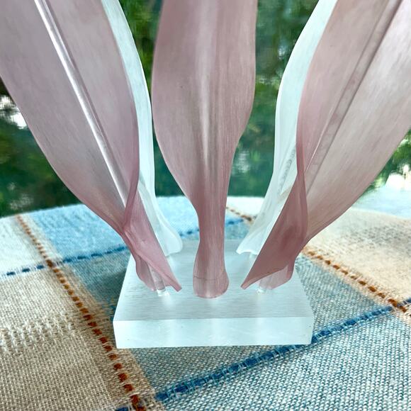 Vintage Lucite Calla Lily Sculpture with Pink and White Petals 24.5” - Picture 11 of 16